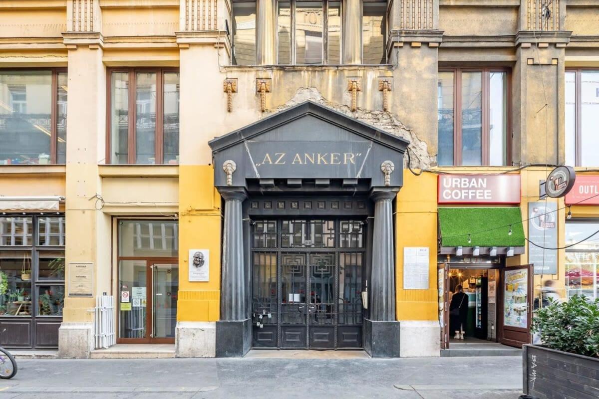 Bright & Large Apartment At Top Location ブダペスト エクステリア 写真